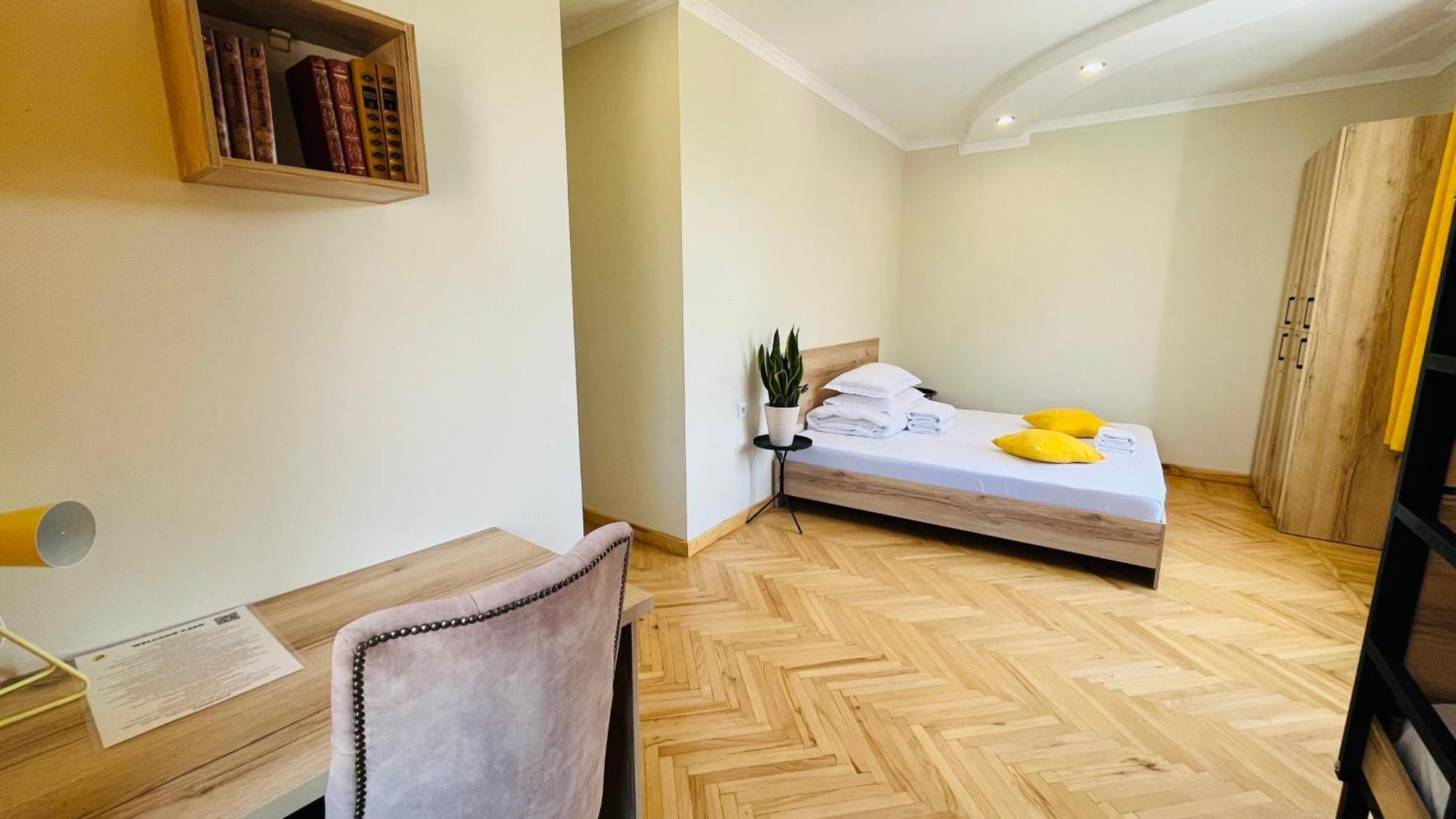 People Guest House Bişkek Dış mekan fotoğraf